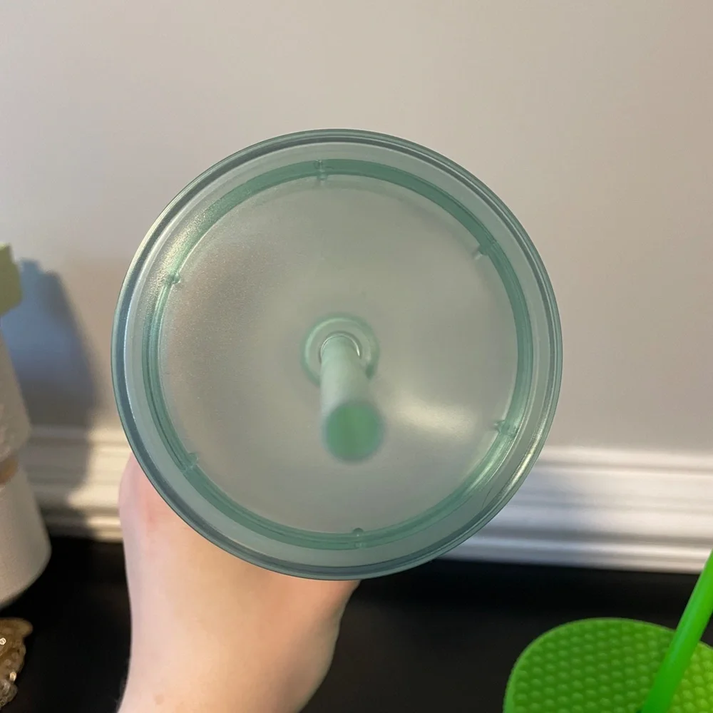 Starbucks grande tumblers